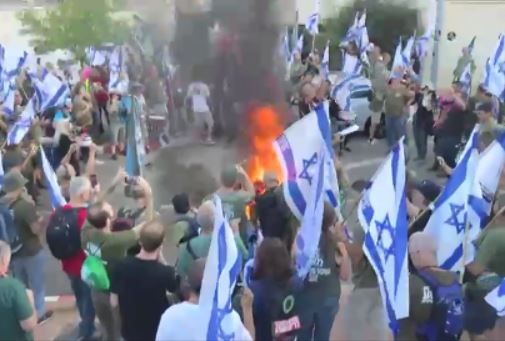 אחרי ההתפרעות: פעילי השמאל הורחקו מהפגנות