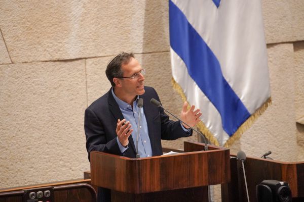 פרס ישראל יעבור ידיים? הצעה מפתיעה לח"כ הסרוג