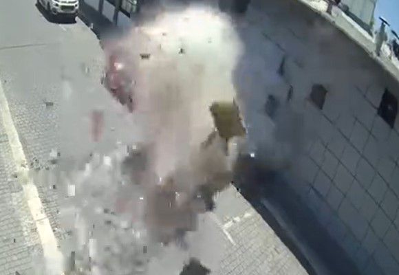 תיעוד דרמטי: תלמידים חלפו במקום שניות לפני הפיצוץ