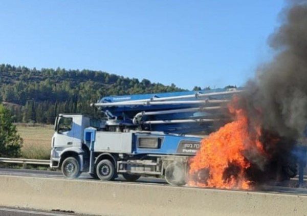 אל תתקרבו: כביש 1 נחסם עד להודעה חדשה