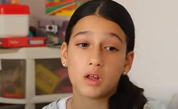 חגגה בת מצווה נגד כללי בית הספר – והושעתה ממנו