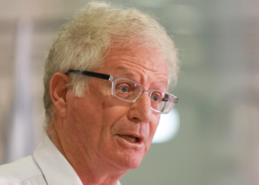 רגע אחרי לכתו: הספר האוטוביוגרפי של צבי צמרת