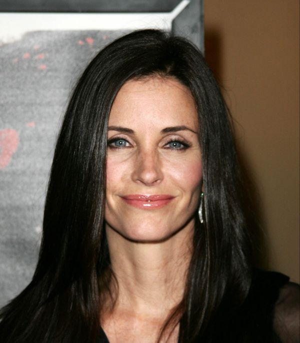 כוכבת "חברים" חוגגת יום הולדת: 10 דברים שלא ידעתם