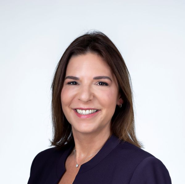 האישה הראשונה: דפנה רבינוביץ' זכתה בבחירות בשוהם