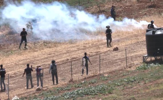 לוחמי צה"ל מתעמתים עם לבנוניים בגבול | צפו
