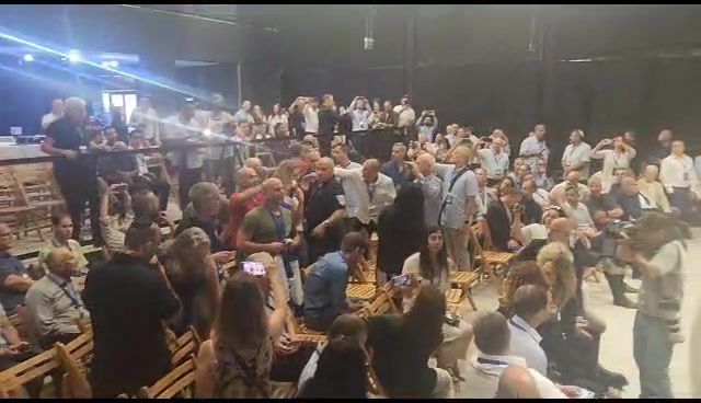 מפגינים פוצצו את הנאום של ברקת; אמיר השכל נעצר