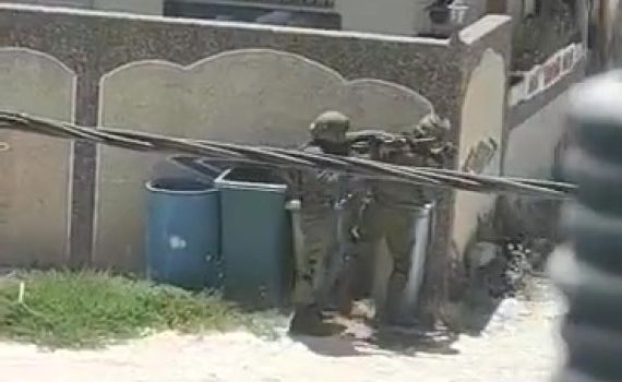 ראשוני: לוחמי צה"ל פועלים בכפר ממנו יצאו המחבלים