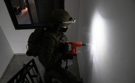 לקראת הריסה: צה"ל מיפה את בית המחבל. צפו בתיעוד