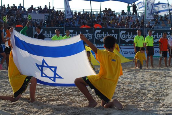 סנסציה בכדורגל חופים: כפר קאסם זכתה בליגת האלופות