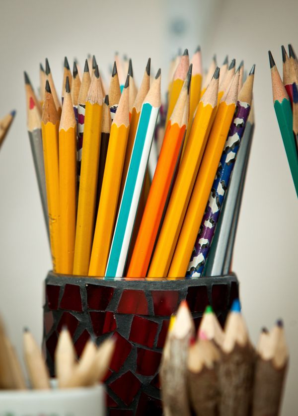 משל העפרונות, או איך הגענו עד הלום?