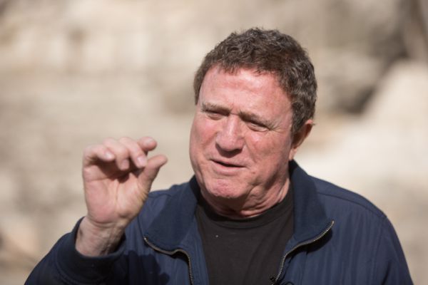 יהורם גאון תוקף: "מחריבים מבית; בושה"