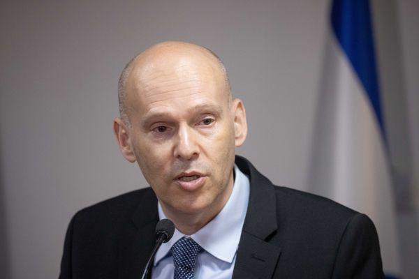 פרקליט המדינה נגד המשטרה: "חייבת לתעדף טיפול בעבירות שחיתות"