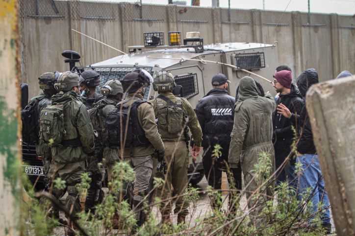 הותר לפרסום: 4 לוחמים נפצעו במהלך חילופי אש