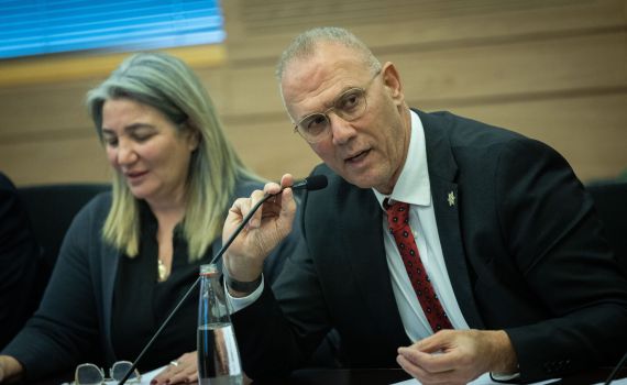 "להפסיק לדבר על זה": מנכ"ל משרד רה"מ מפתיע