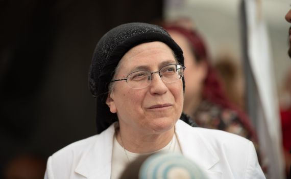 סטרוק נגד סיוע למתפללי אומן: 'נסיעה מסוכנת'