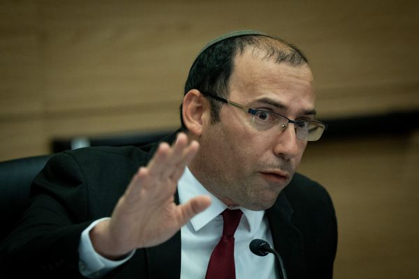 מהומה פרצה בכנסת: "אתה אפס מאופס". צפו