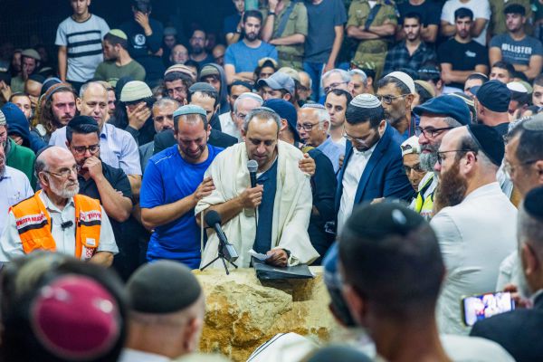 במשפחה אומרים: "המח"ט הגיע בלי תיאום בערב רגיש"