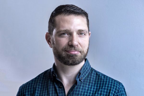 עיתונאי ישראל היום לשעבר אותר ללא רוח חיים