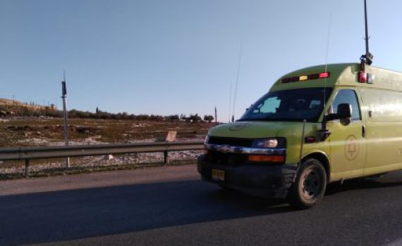 אישה וחמישה ילדים נפצעו בתאונה ליד מצוקי דרגות