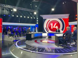 כתב ערוץ 13 תוקף את כתבת ערוץ 14: "מפאת כבודך אשתוק"