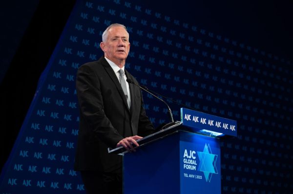 גנץ: "קרובים יותר מאי פעם לצורך לפעול מול איראן"