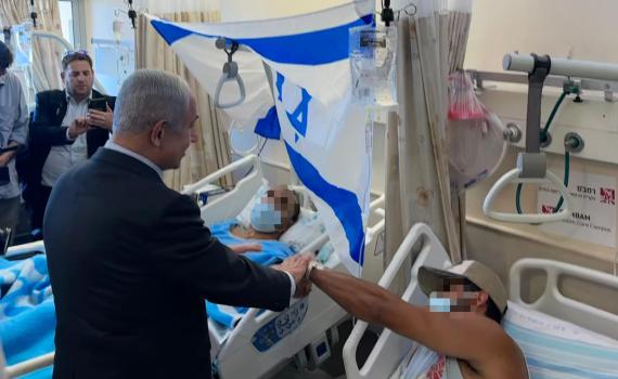 נתניהו הגיע לבקר את החיילים הפצועים מג'נין