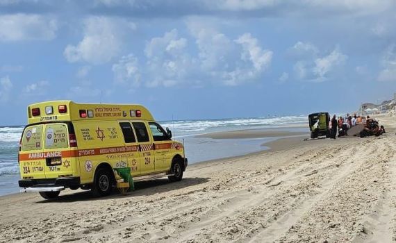 מצבה אנוש | החייאה על נערה שטבעה בים