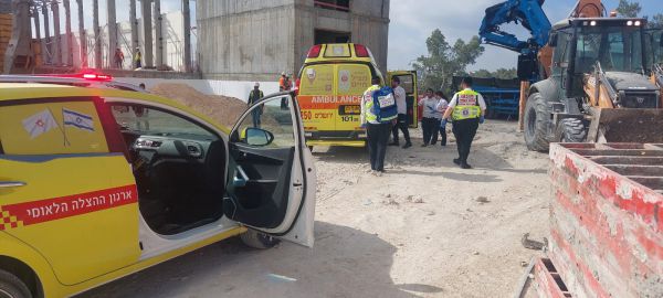 תאונה שנייה היום: פועל נפגע מחפץ כבד בנוף הגליל