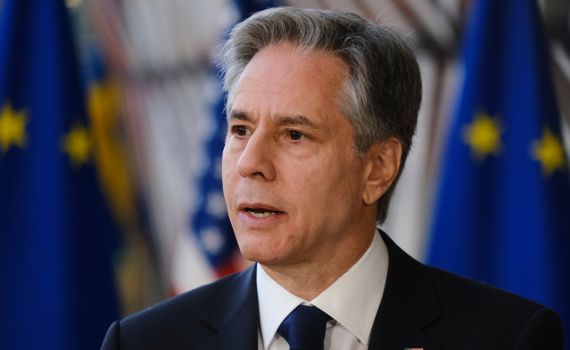 בצל המתיחות: מזכיר המדינה האמריקני נחת בסין