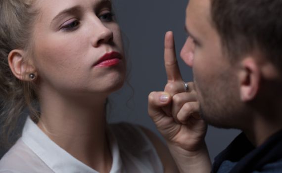 הגיע הזמן שתוותרי על השליטה בבעלך