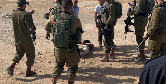 'פרס לטרור': העונש הקל למחבל שניסה לגנוב נשק לחייל