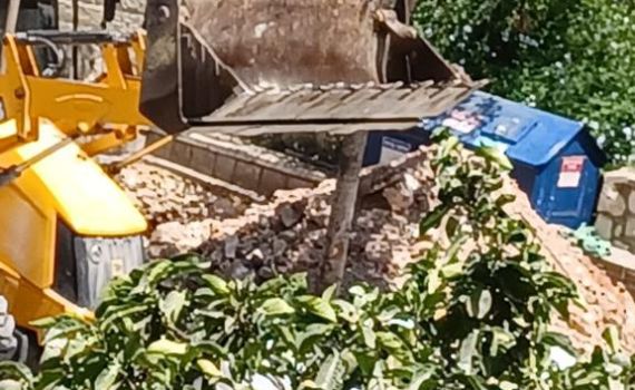 טרקטור פגע בכבל וגרם להפסקת חשמל בירושלים