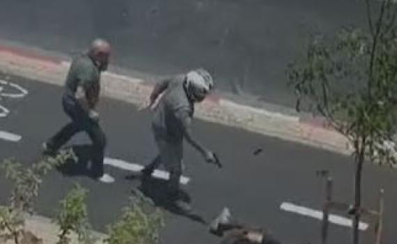 "שאו נשק": אזרח עם אקדח חיסל את המחבל בתל אביב