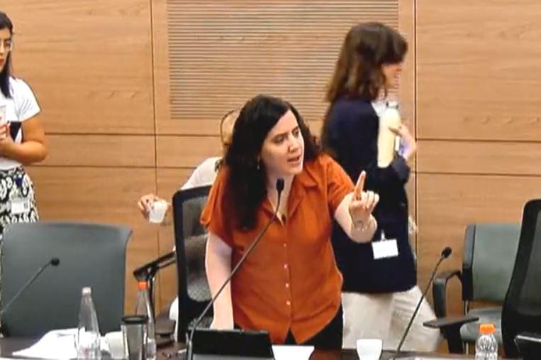 מהומה בכנסת: "מי את?! אפס מאופסת, טיפשה"