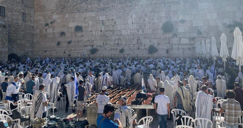 השתתפות הרבנים בעצרת – רשלנות וחוסר אחריות לאומי