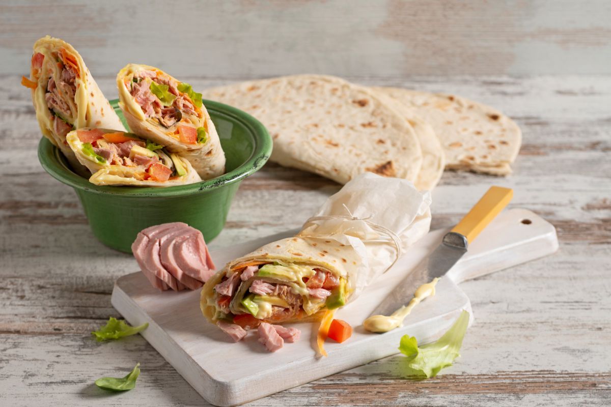 לקראת תשעת הימים: מתכון לטונה עטופה בטורטייה