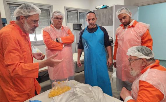 יוזיל את מחירי הבשר? נפתח בי"ס לשחיטה של הרבנות