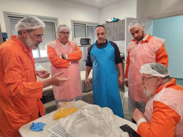 יוזיל את מחירי הבשר? נפתח בי"ס לשחיטה של הרבנות