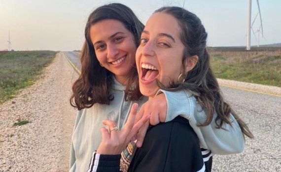 "מה שהפוליטיקאים מהימין לא עושים, אנחנו עושות"