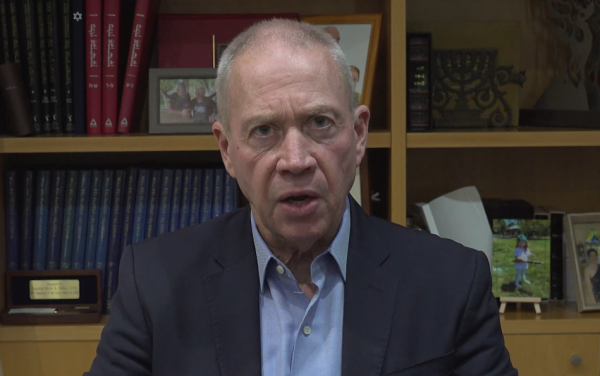 גלנט מגיב בחריפות: "סרטון בזוי שלא ישיג את מטרתו"