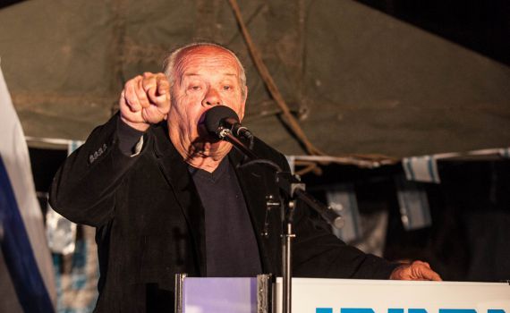 השחקן הוותיק: "היום לא הייתי נותן לבני להתגייס"