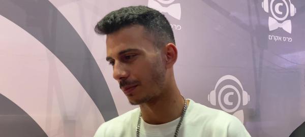 אבי אבורומי בראיון לסרוגים: "אלוקים אוהב אותנו"