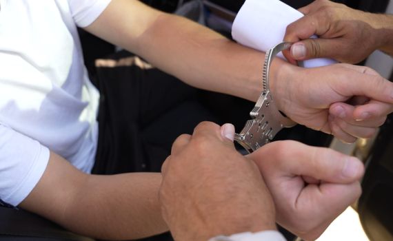 המאבק בפרוטקשן: נעצר חשוד שאיים על עסק בצפון