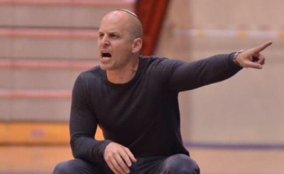 האריך חוזה: המאמן הסרוג שהעלה ליגה קבוצה ערבית