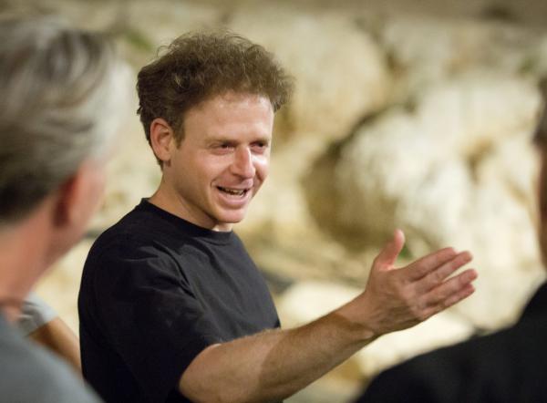 המגיש הוותיק הודיע: "זמן מתאים לחזור"