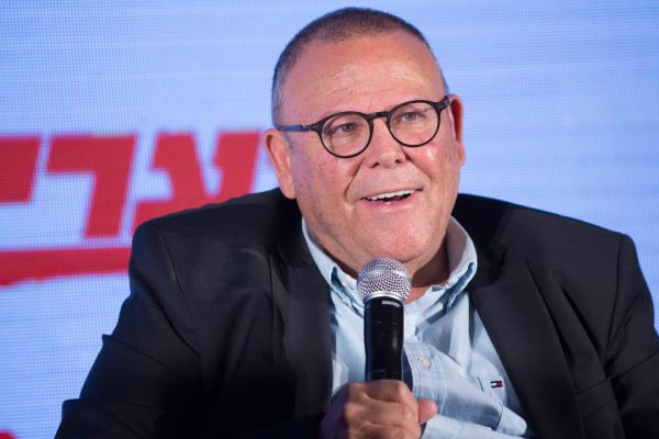 דרישה לפתוח בחקירה פלילית נגד בר דוד: 'ניגוד עניינים'