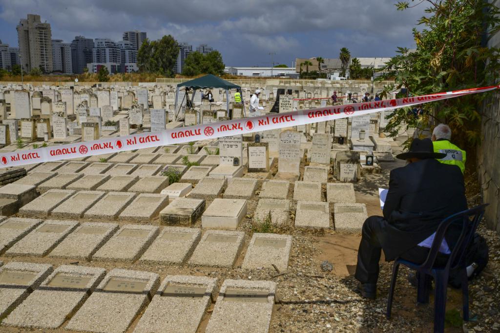 קברה של בת 3 ייפתח מחר לטובת ביצוע בדיקת דנ"א