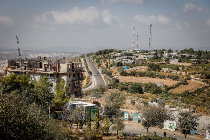 רב היישוב הסרוג במכתב חריג לתושבים