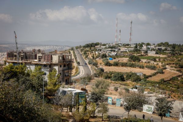 רב היישוב הסרוג במכתב חריג לתושבים