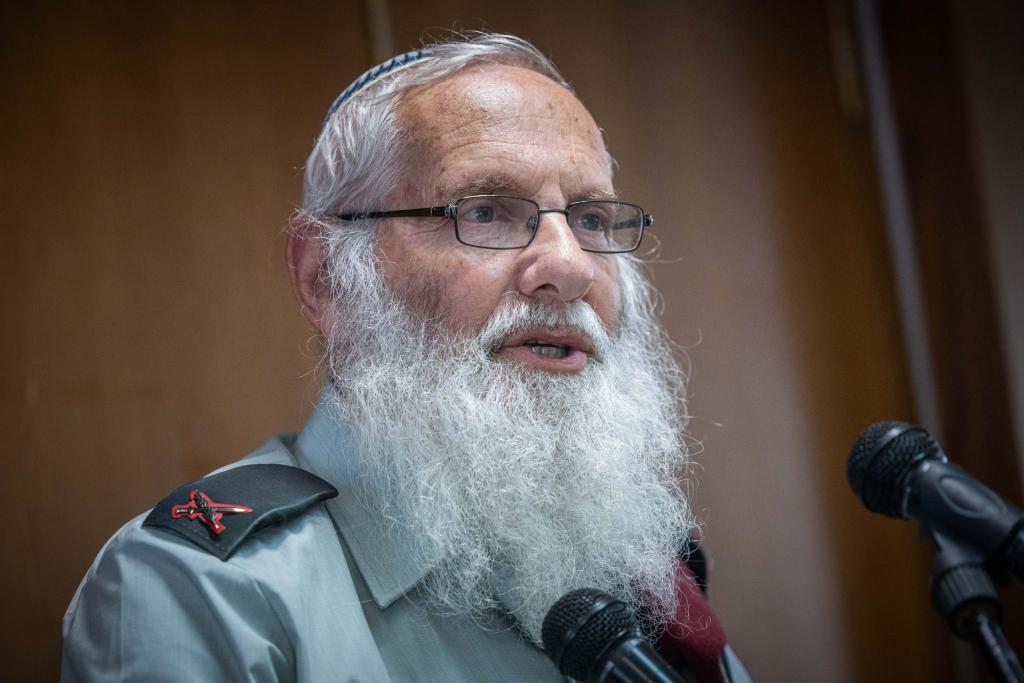 הרבצ"ר: ההלכה עמדה נר לרגלינו בקביעת מות חטופים, גם ללא גופה